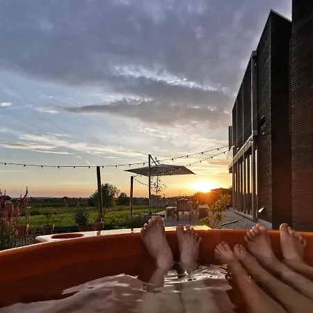 Hout - Architectenwoning Met Grote Panorama Tuin - Design Hot Tub Optioneel *