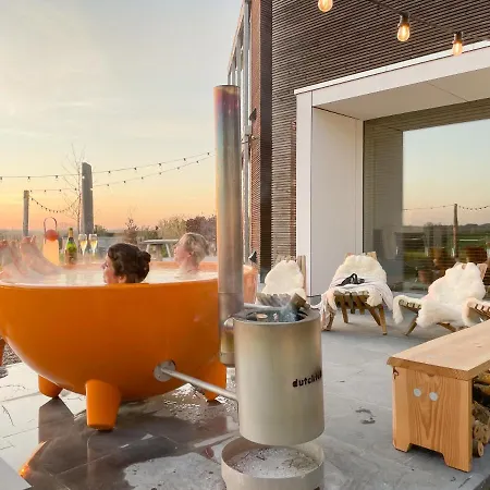 Hout - Architectenwoning Met Grote Panorama Tuin - Design Hot Tub Optioneel *